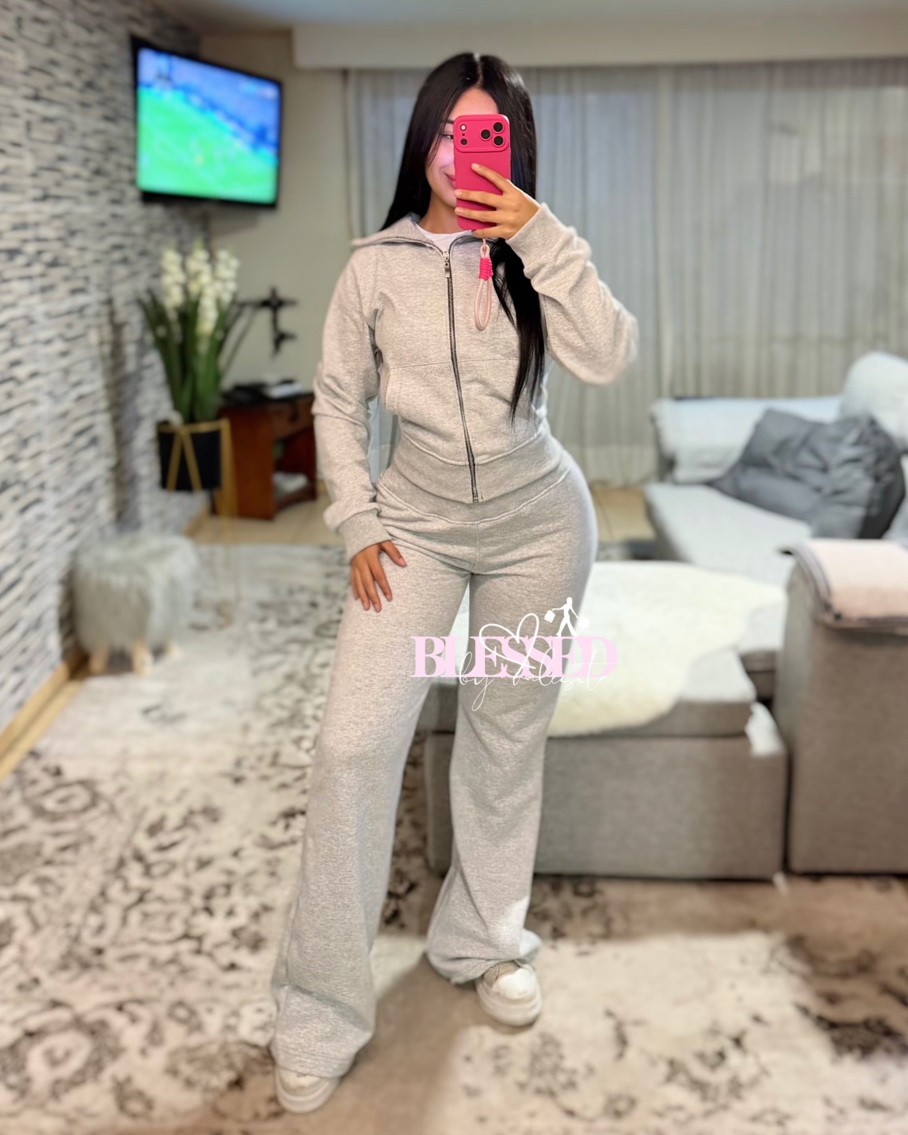 Conjunto de buzo dupe Zara - Modelo con cuello