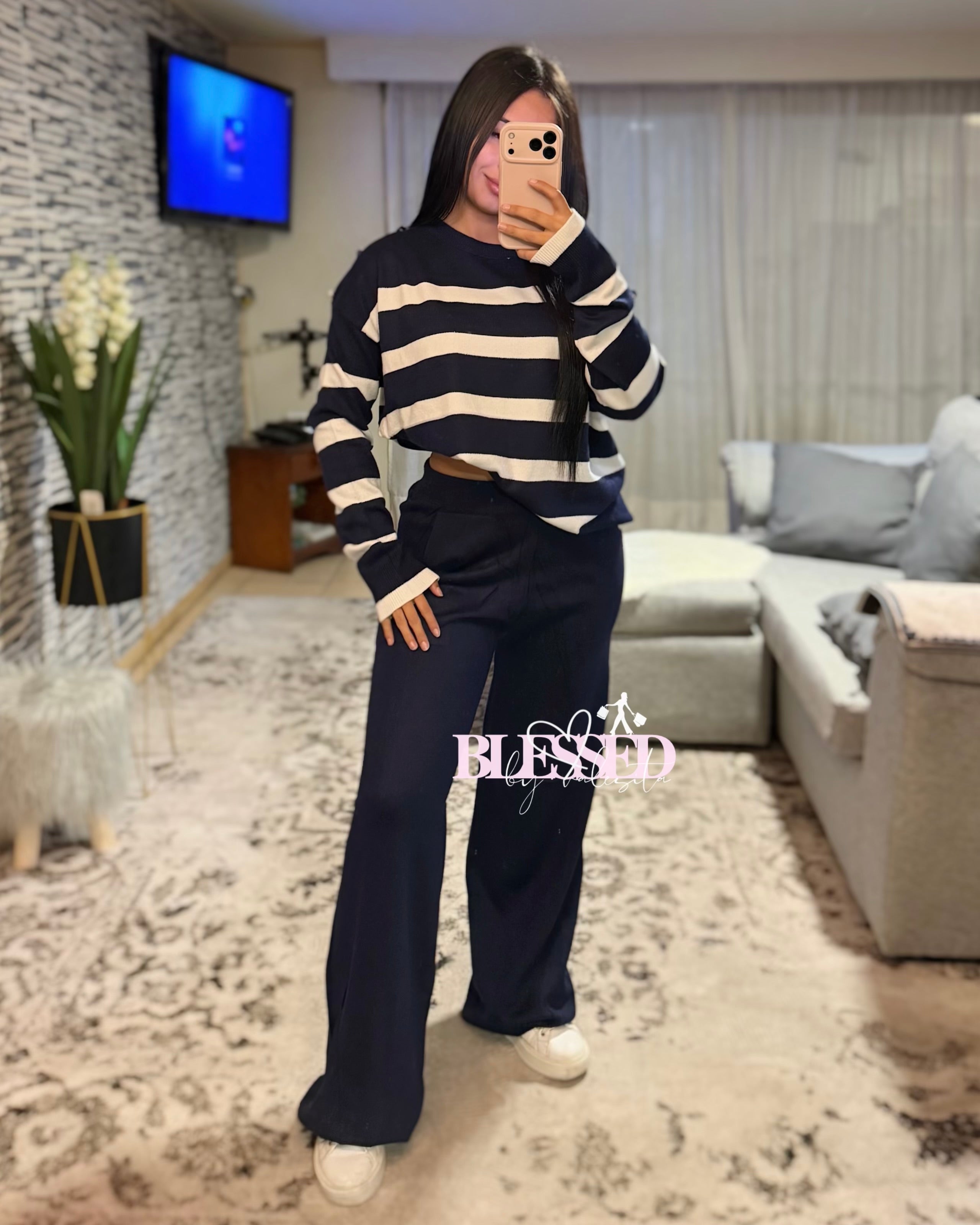 Conjunto de lanilla - Modelo con lineas